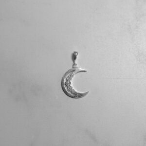 Dije de luna abierta con zircones