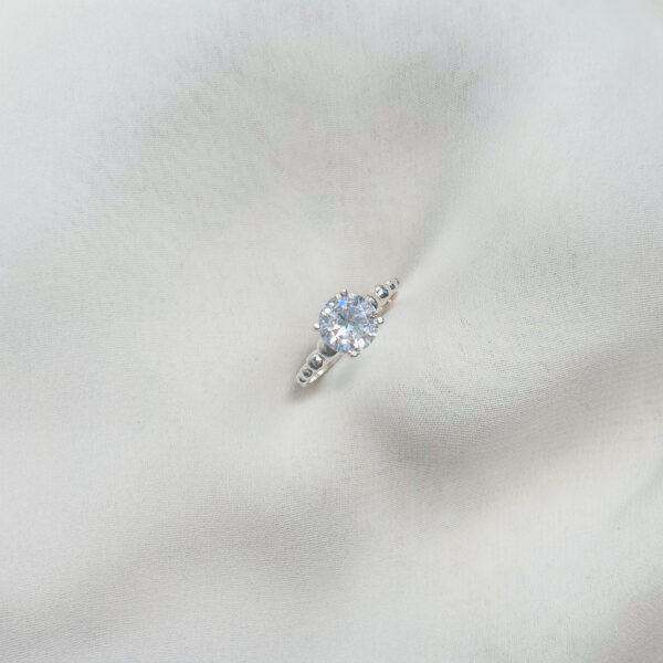 SOLITARIO BOLITAS DE PLATA ZIRCON