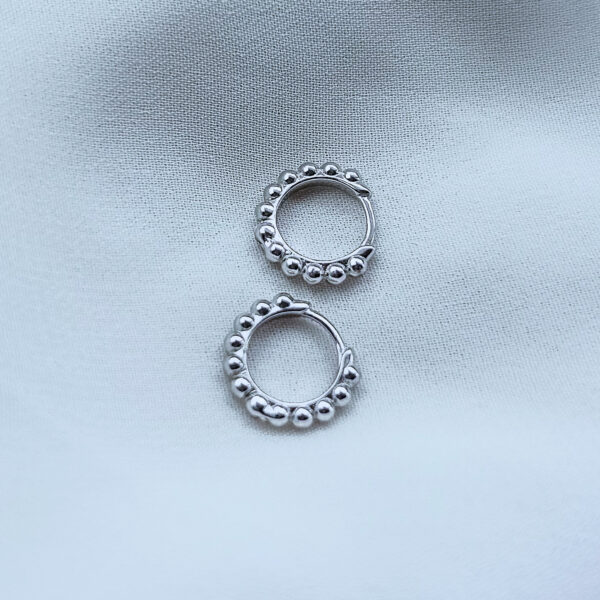 ARGOLLAS PEQUEÑAS BOLITAS DE PLATA