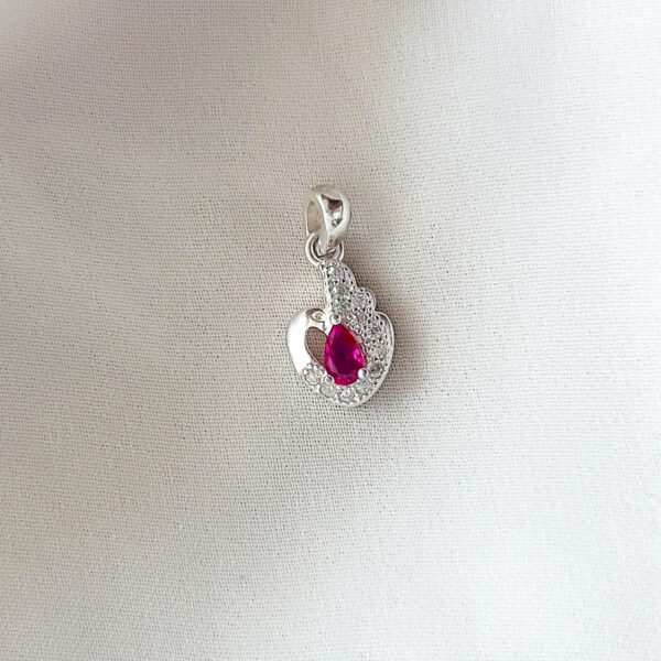 CORAZON DE ZIRCONES DE COLORES