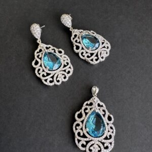 ARETE Y DIJE DE FORMA DE GOTA PIEDRA AGUAMARINA