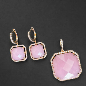 ARETE Y DIJE CUADRADO CON ZIRCONES