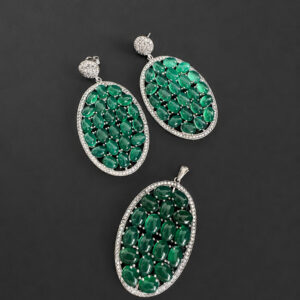 ARETE Y DIJE OVALOS GRANDES DE ESMERALDAS